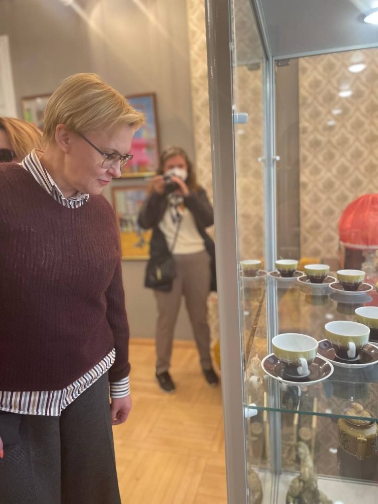 Глава Самары Елена Лапушкина посетила особняк Клодта в рамках «Ночи музеев»