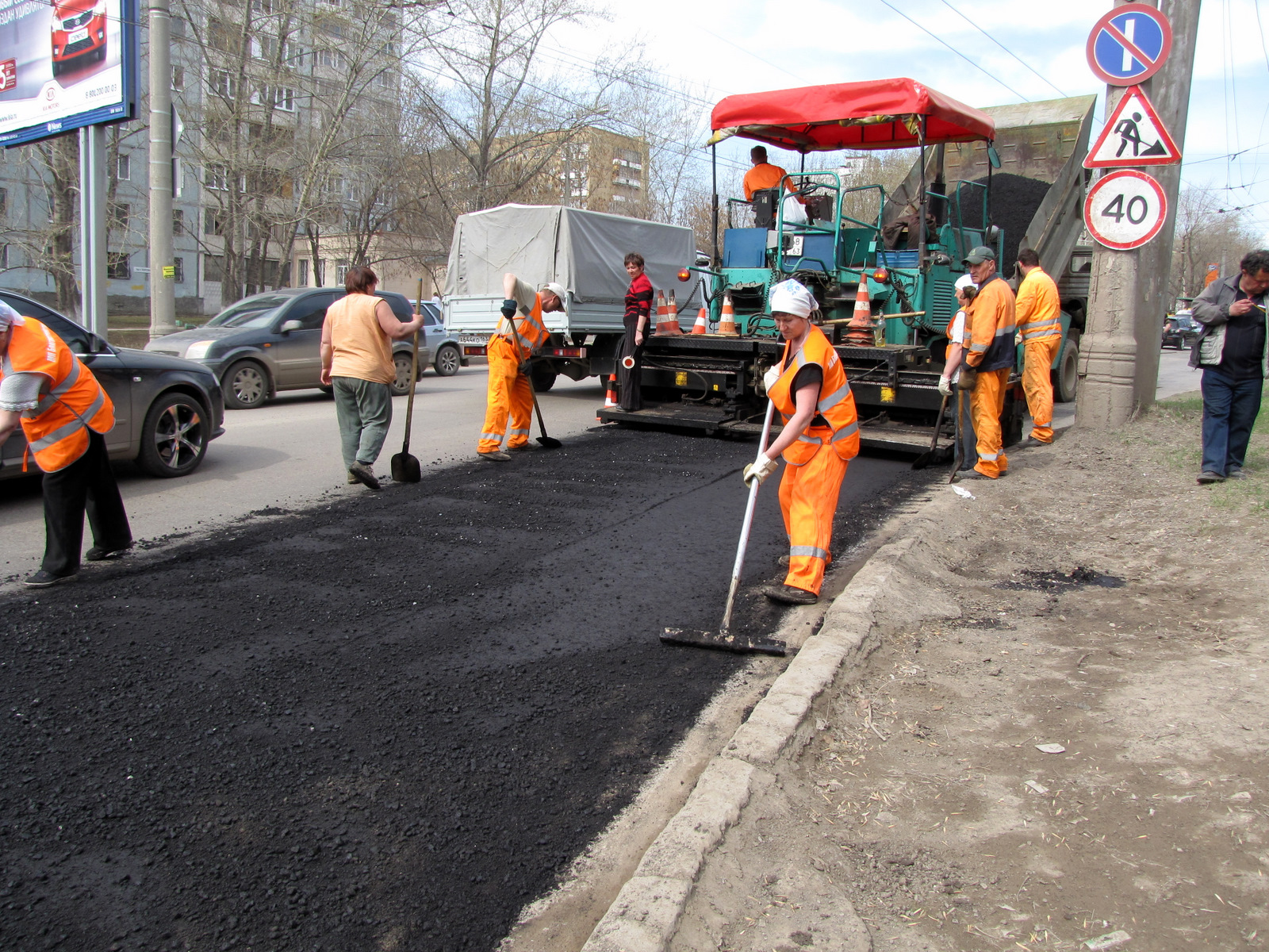 В этом году в Самарской области планируется отремонтировать на 100 км дорог больше, чем в прошлом