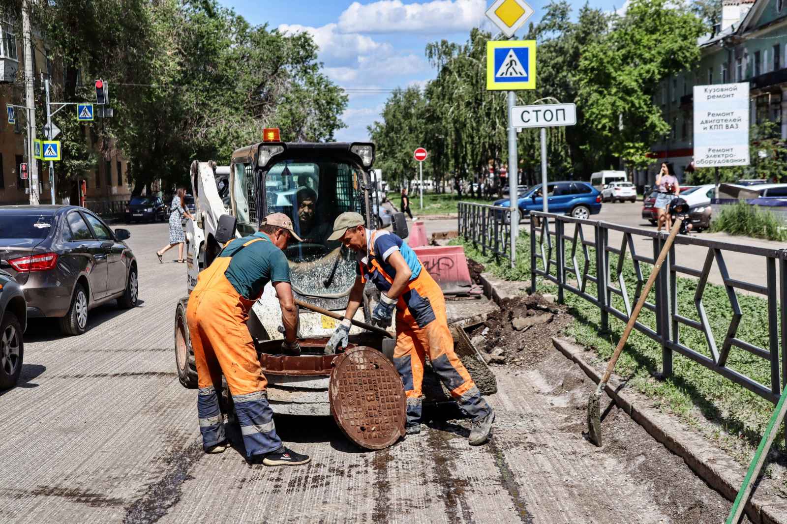 В Самаре ремонтируют улицу Физкультурную