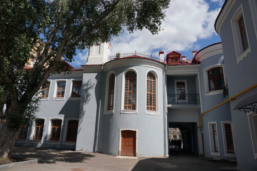 Реставрация здания «Дома с атлантами» завершена почти на 60 %