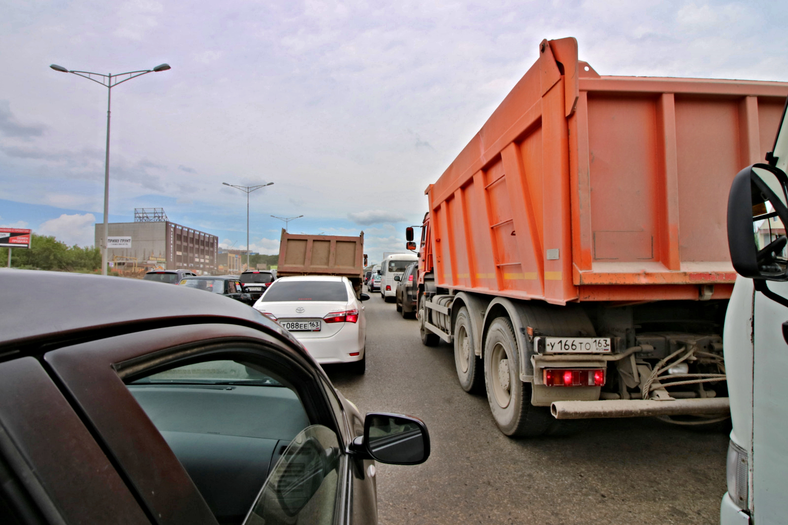 На трассе в Самарской области ограничат движение грузовых машин