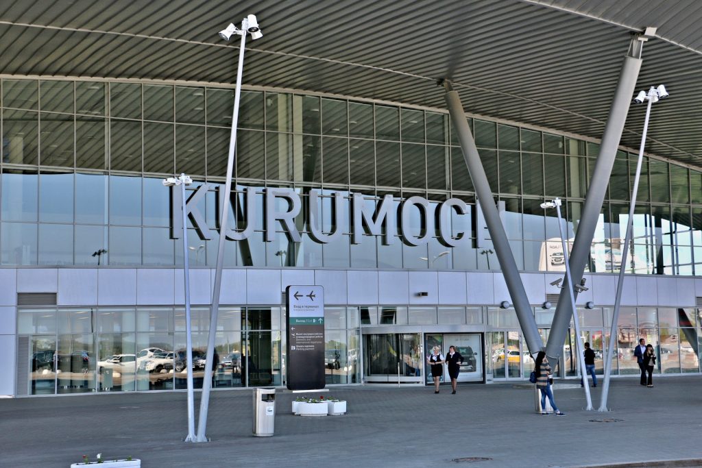 Из-за резкого ухудшения состояния пассажирки в Курумоче экстренно посадили самолет