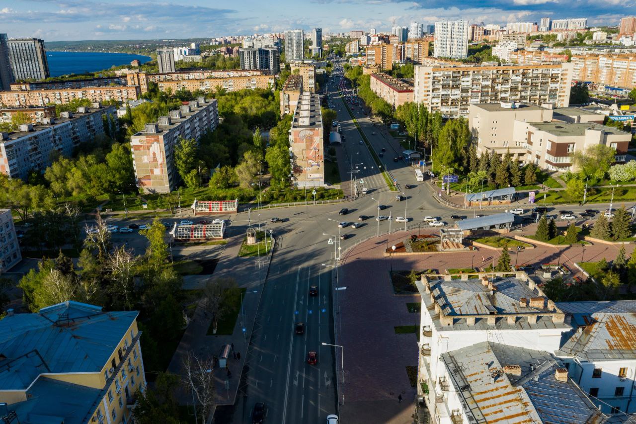 Из-за ремонта дороги на улице Ново-Садовой временно поменяют схему движения транспорта