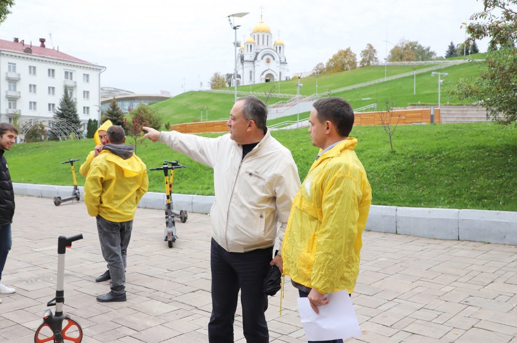 Общественники проверили ремонт Волжского проспекта в Самаре