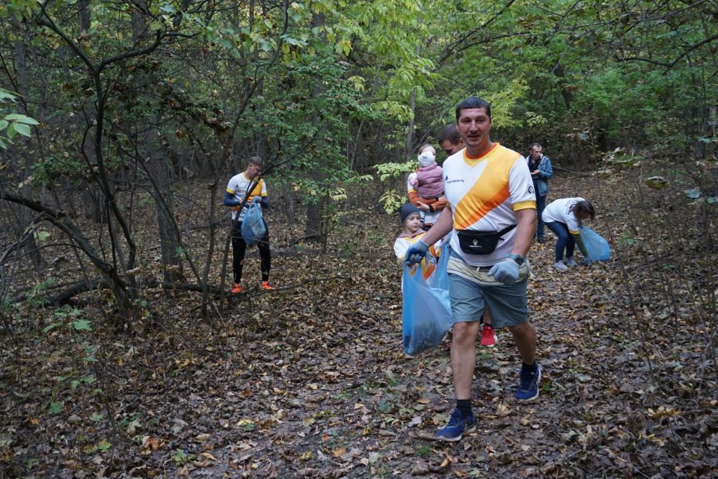 В погоне за чистотой. Сотрудники КНПЗ совмещают спорт с заботой об окружающей среде