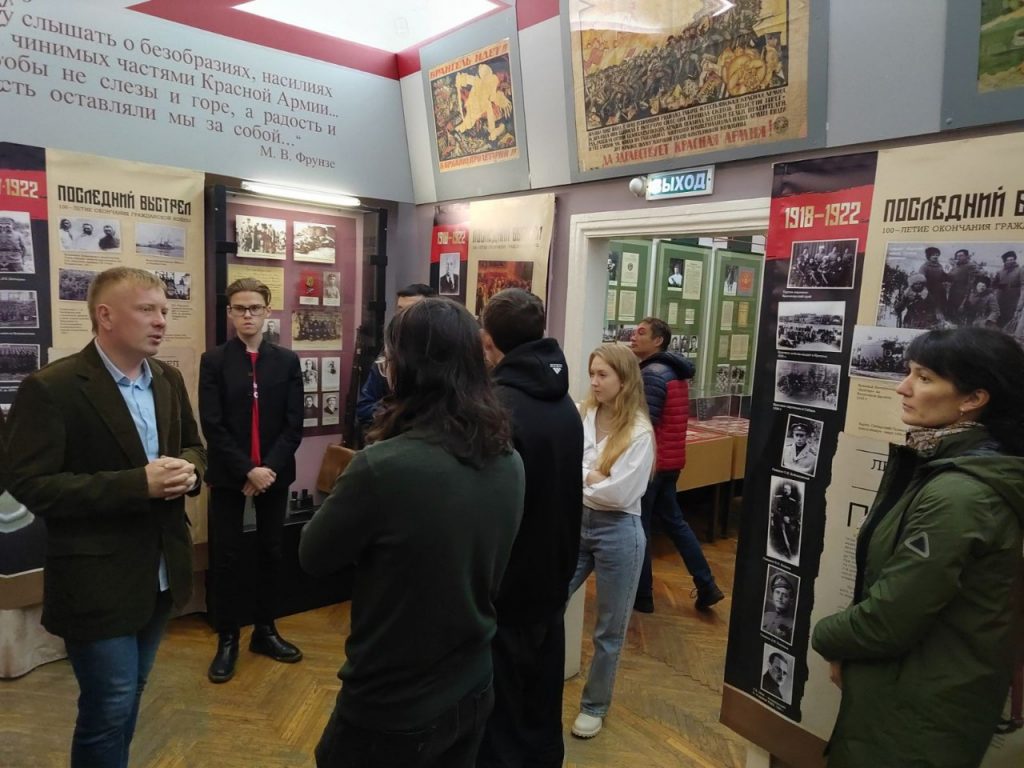 «Исторический подход стал более объективным»: в доме-музее Фрунзе отмечают знаменательную дату