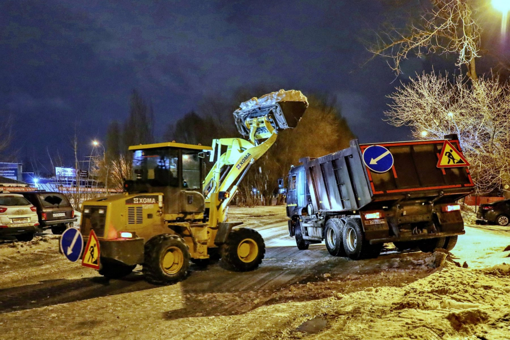 Самарские дорожники продолжают расчищать дороги, отремонтированные по нацпроекту