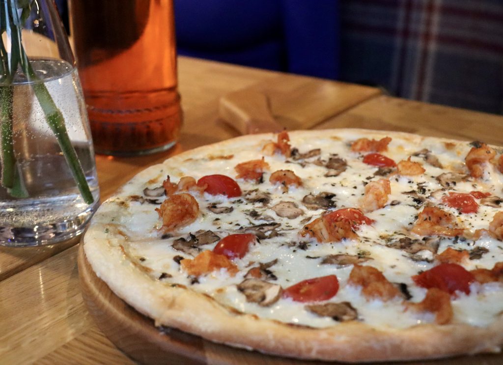 Пицца с артишоками, паста с щечками и суп с морепродуктами: сеть ресторанов «Перчини» и «Перчини на огне» обновила меню