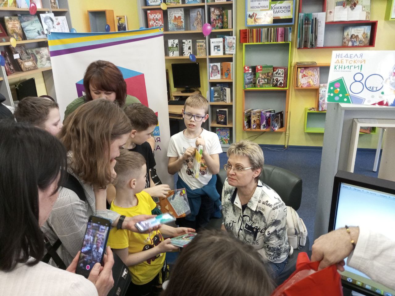 Неделя детской книги: маленькие самарцы пообщались с детской писательницей Викторией Ледерман