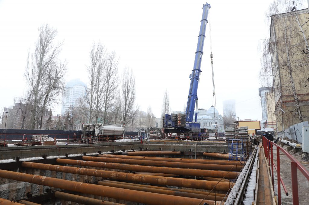 На строительство новой станции самарского метро завозят элементы тоннелепроходческого комплекса