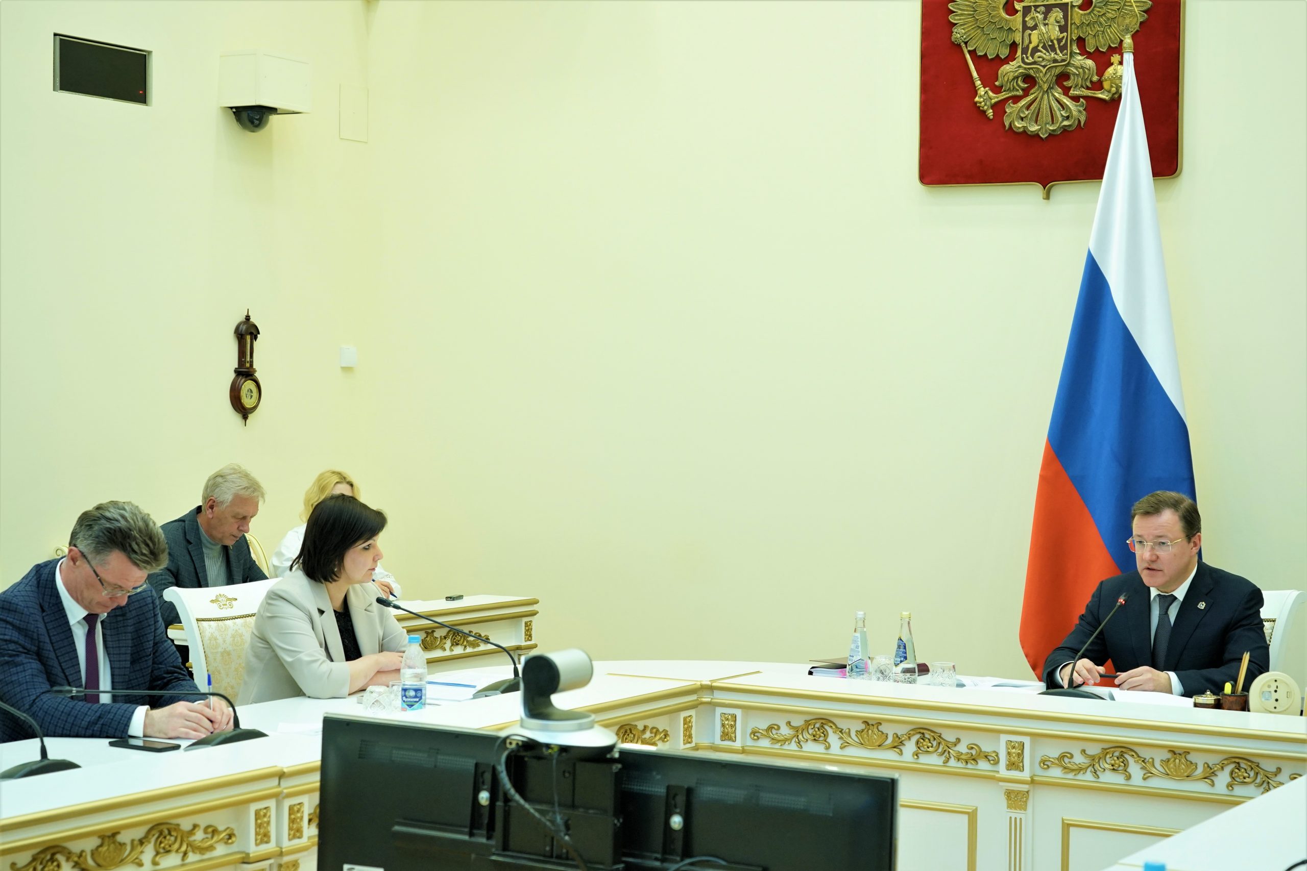 Справедливое решение: Дмитрий Азаров выделил средства на улучшение жилищных условий двум семьям военнослужащих из Самарской области