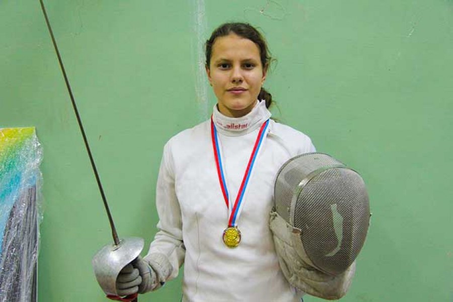 Девушка с саблей. Фехтовальщица Мария Зинюхина мечтает об олимпийских лаврах