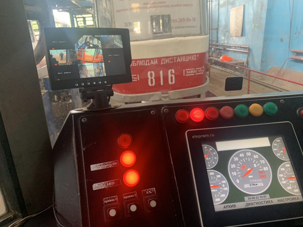 Салоны подвижного состава МП «ТТУ» продолжают оснащать системами видеонаблюдения