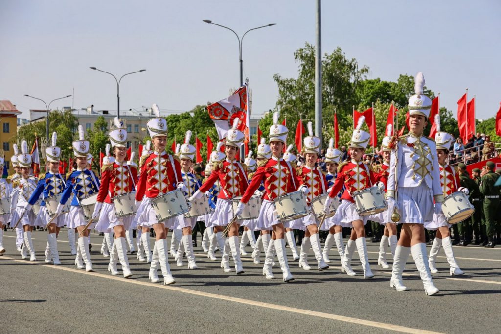 На площади Куйбышева в Самаре 9 мая 2023 года прошел Парад Победы. Фоторепортаж