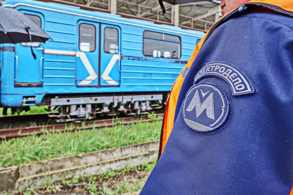 Из Самары в Санкт-Петербург отправили 6 вагонов метро для капитального ремонта