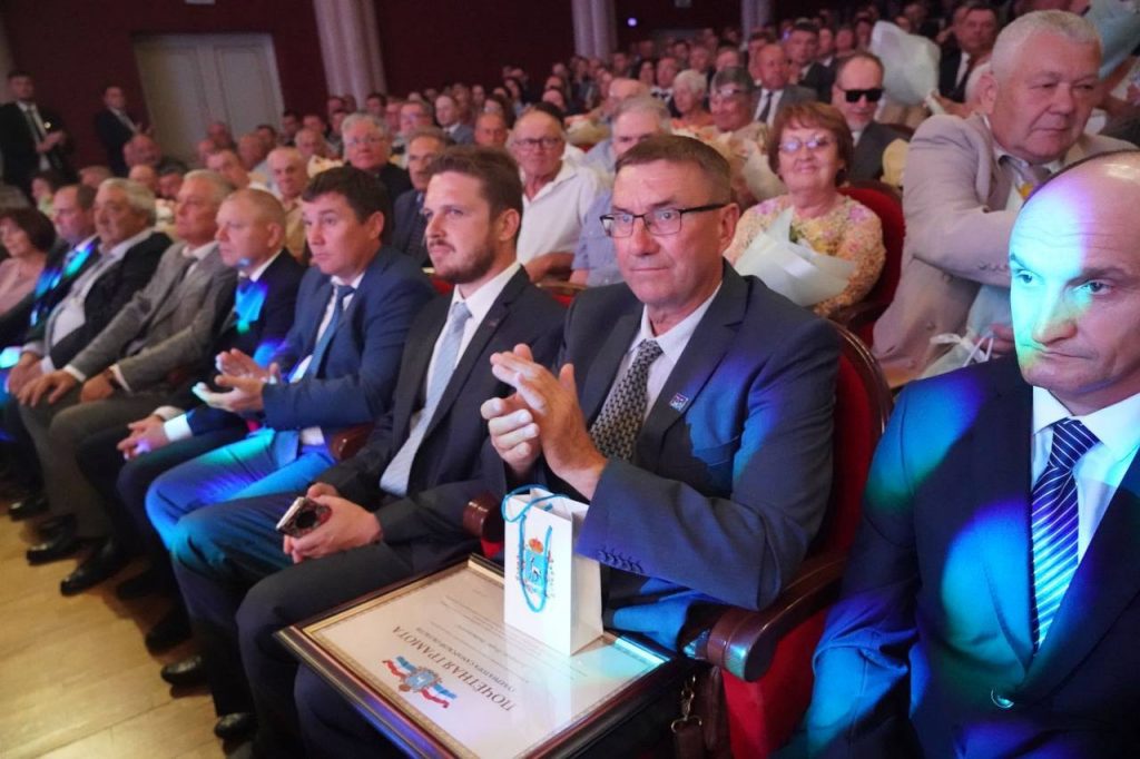 Дмитрий Азаров поздравил компанию «Транснефть – Приволга» с 70-летием