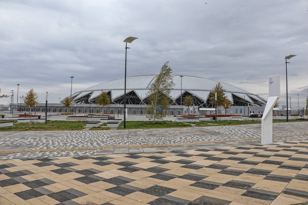 Фасад стадиона «Солидарность Самара Арена» покрасят