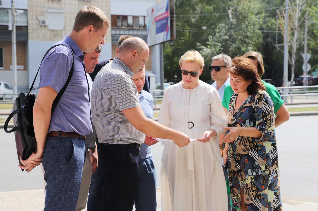 Елена Лапушкина проверила, как благоустраивают общественные пространства