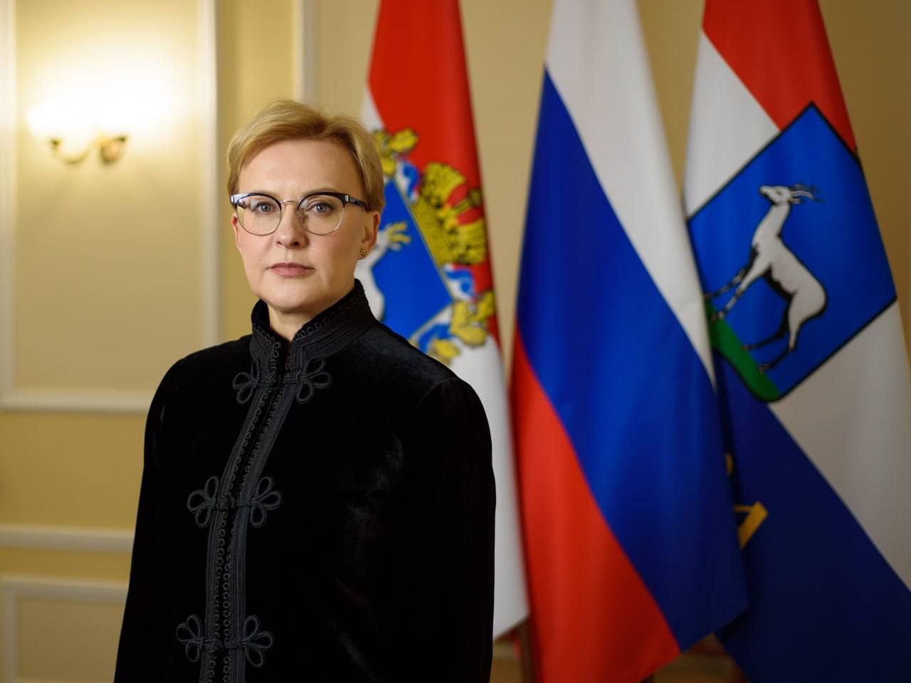 Елена Лапушкина поздравила самарцев с Днем Государственного флага РФ