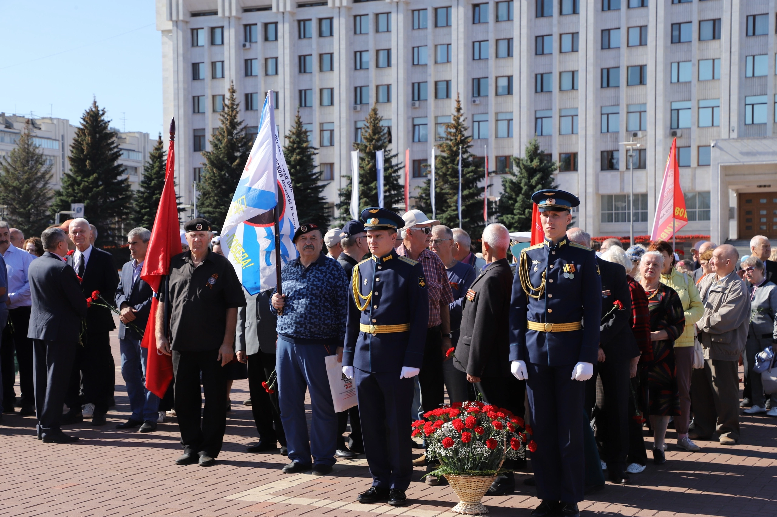 В Самаре прошла церемония возложения цветов в честь окончания Второй мировой войны