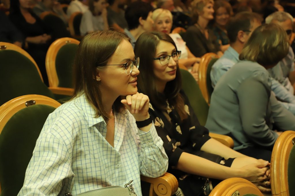 Фестиваль «Волга театральная» открылся в Самаре спектаклем «Татищев»