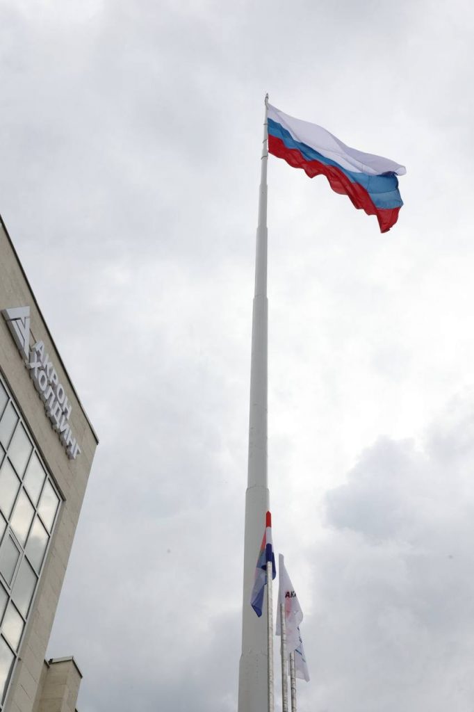 Самый высокий в Приволжье Флаг России подняли на территории компании «Электрощит Самара»