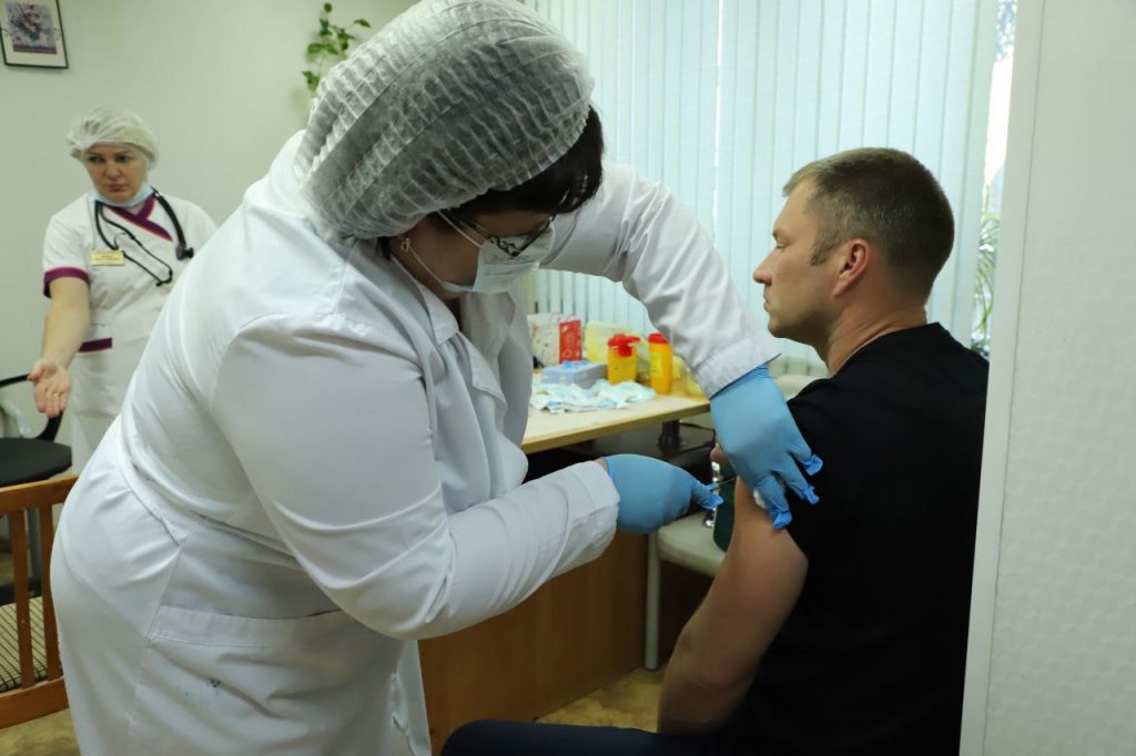 70 % сотрудникам Самарского ТТУ сделали прививки от гриппа