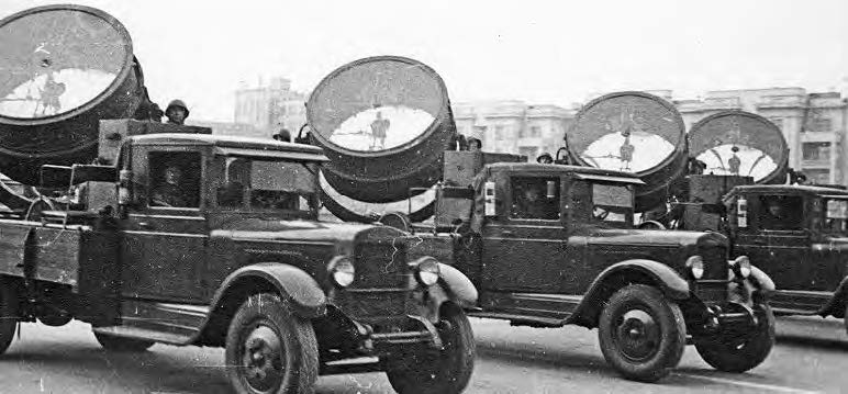 Броня крепка. Военная техника на параде 7 ноября 1941 года в Куйбышеве