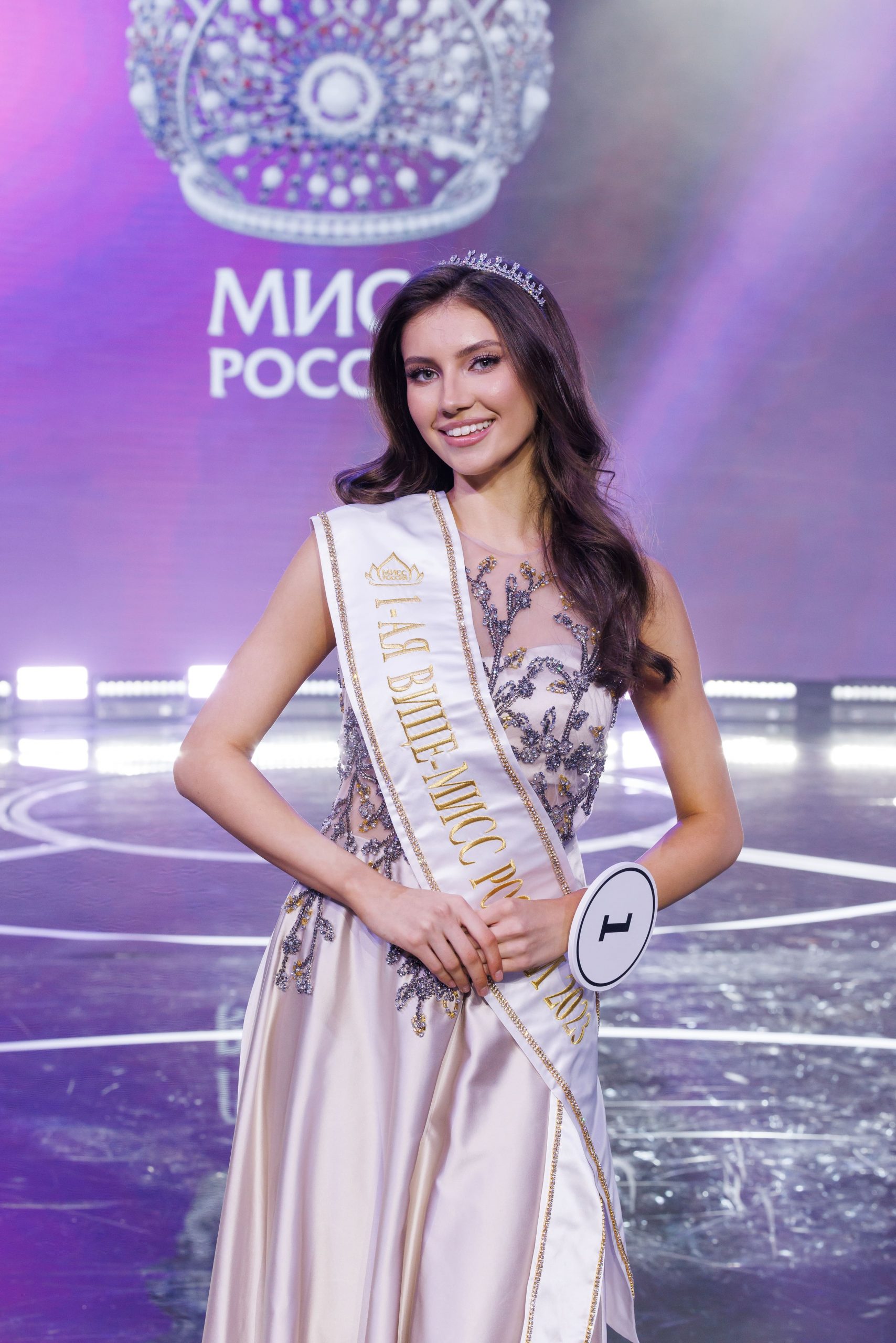 Самарская студентка стала первой вице-мисс Россия-2023