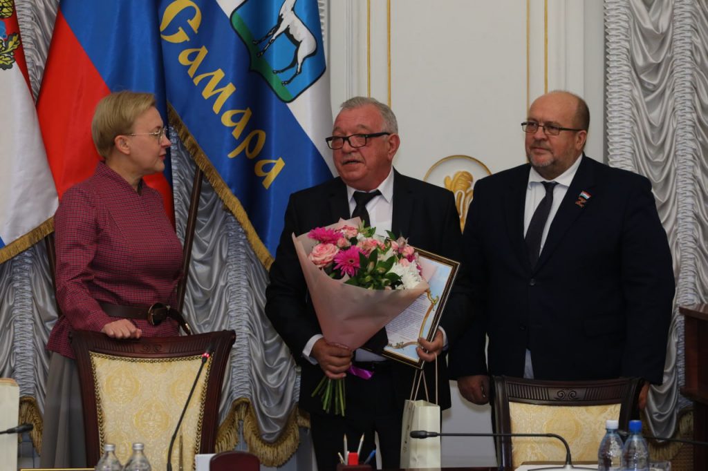 Елена Лапушкина поздравила педагогов самарских школ искусств, отличившихся на федеральном уровне
