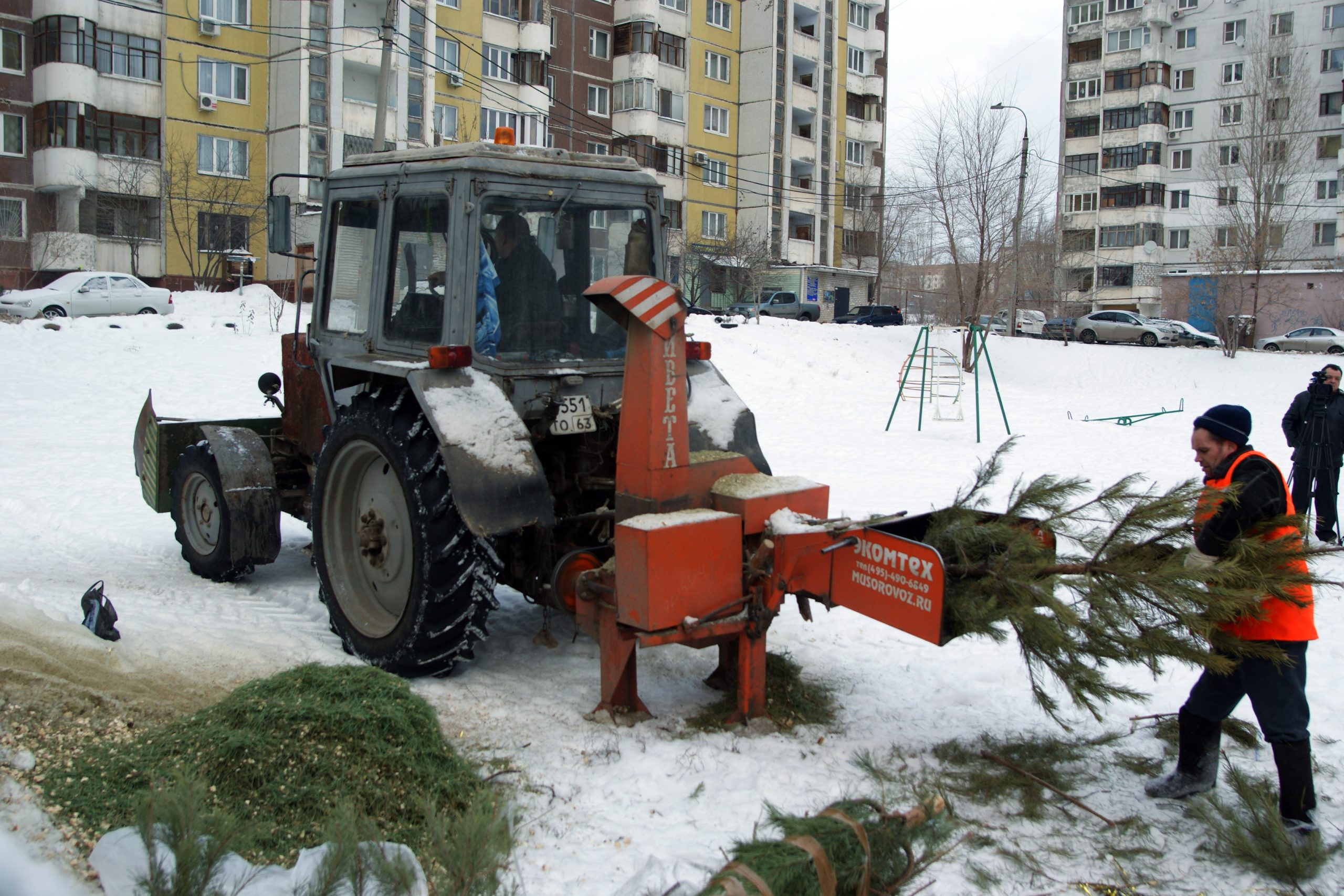 В январе самарцы смогут сдать елку на переработку