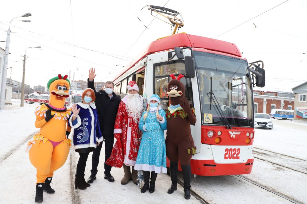 Стало известно, как будет работать общественный транспорт в новогоднюю ночь в Самаре