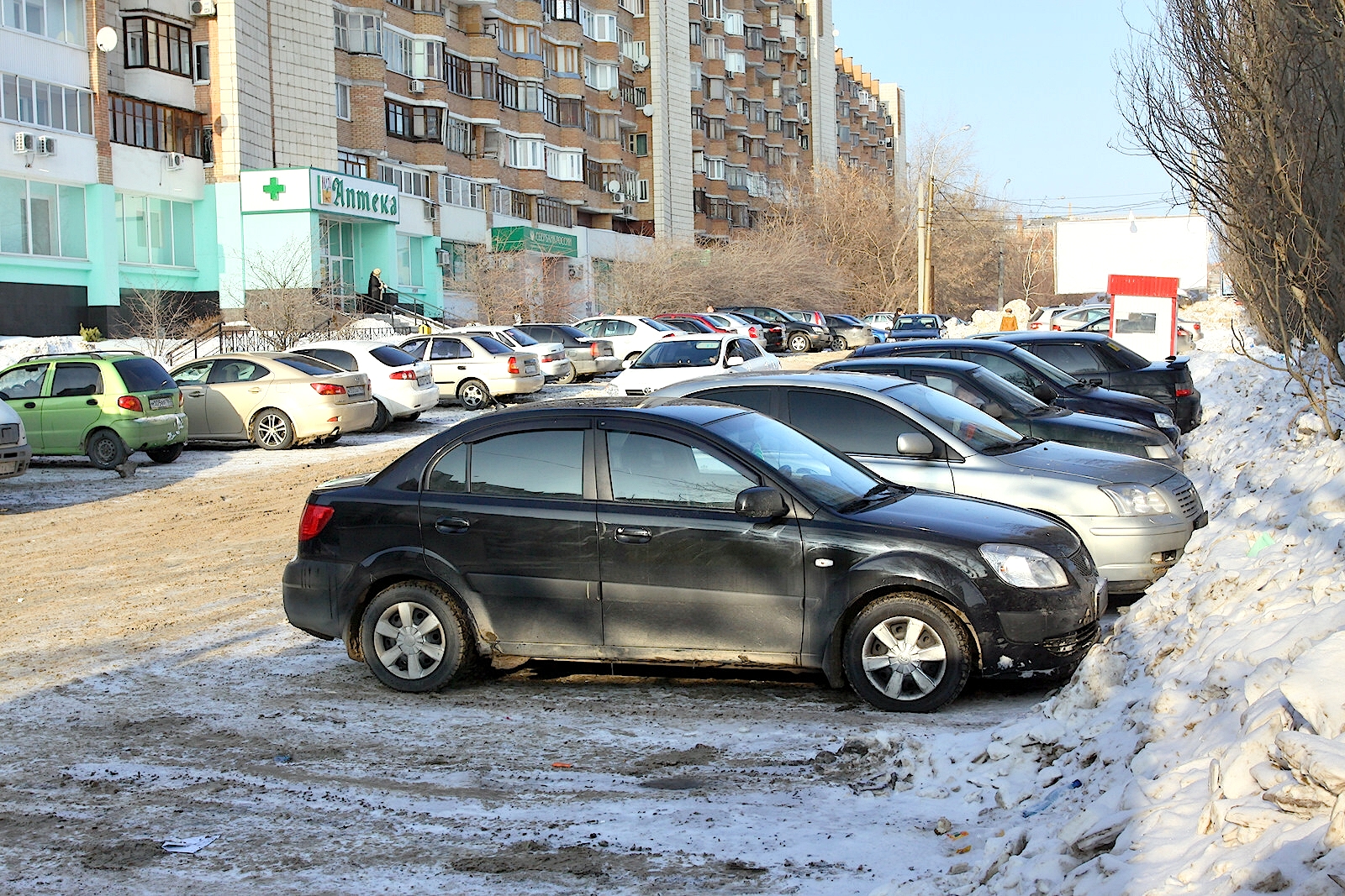 На Советской Армии снесут самовольный двухэтажный паркинг
