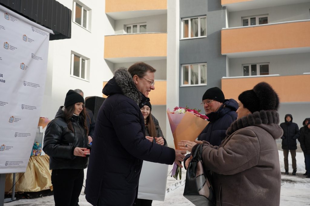 В Самаре обманутые дольщики дома на  Черемшанской получили ключи от квартир