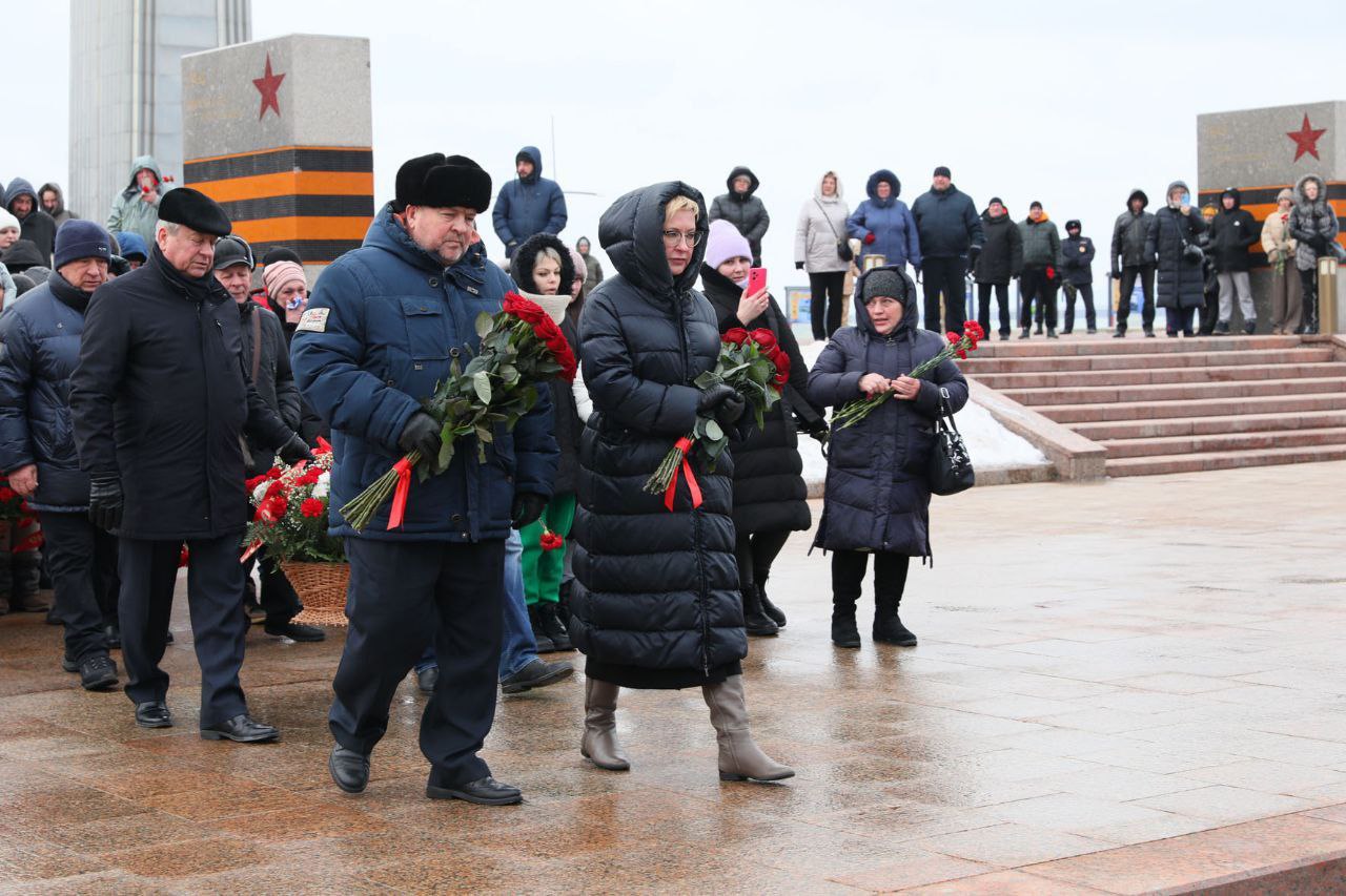 В Самаре почтили память погибших год назад в Макеевке участников СВО