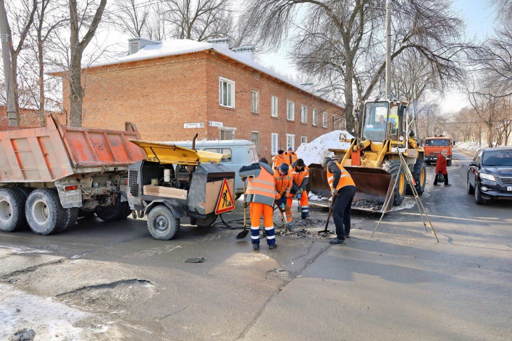 В Самаре стартовал аварийно-ямочный ремонт дорог