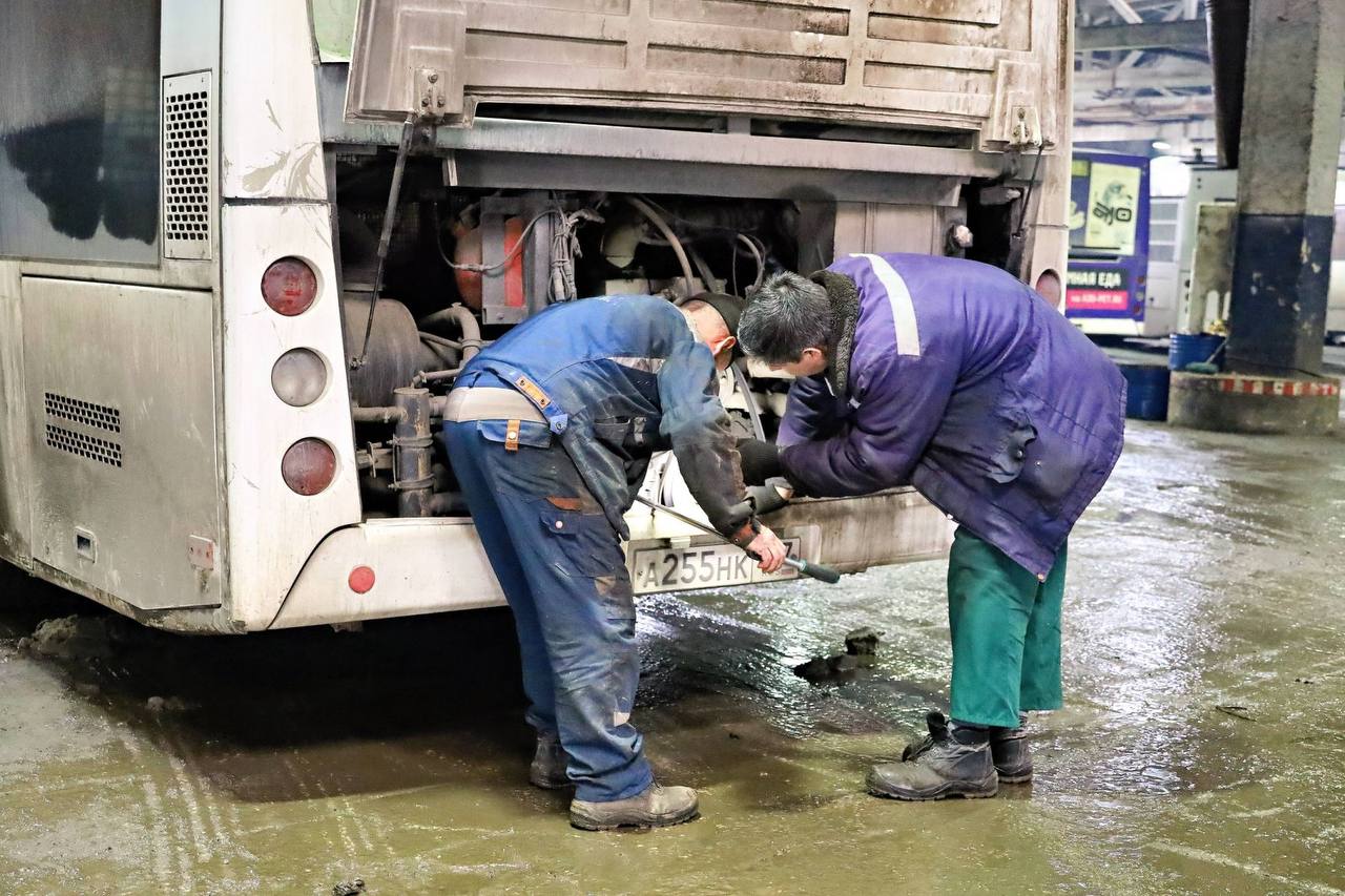 «Самара Авто Газ» вдвое увеличил количество слесарей, ремонтирующих автобусы
