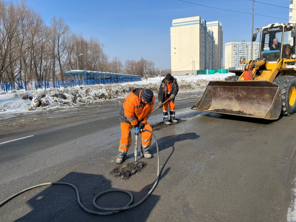 В Волгаре провели ямочный ремонт улицы Осетинской