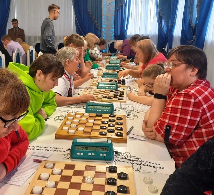 Самарские шашисты привезли десять медалей с чемпионата и первенства России по спорту слепых