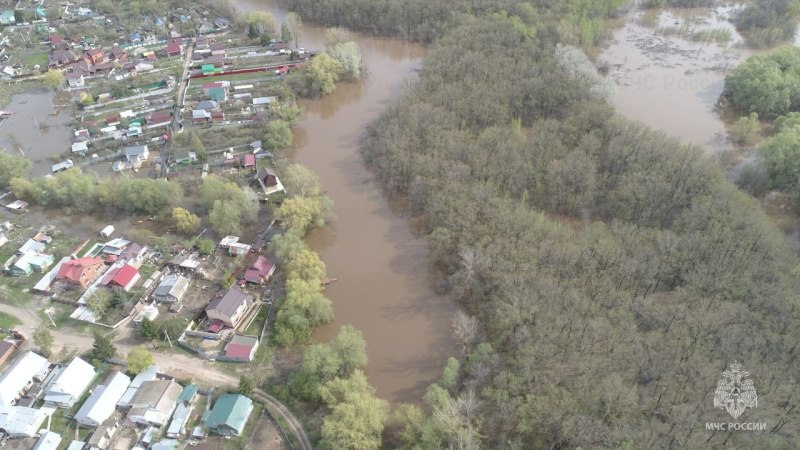 В Самарской области из-за паводка остаются затопленными 112 жилых домов и три моста