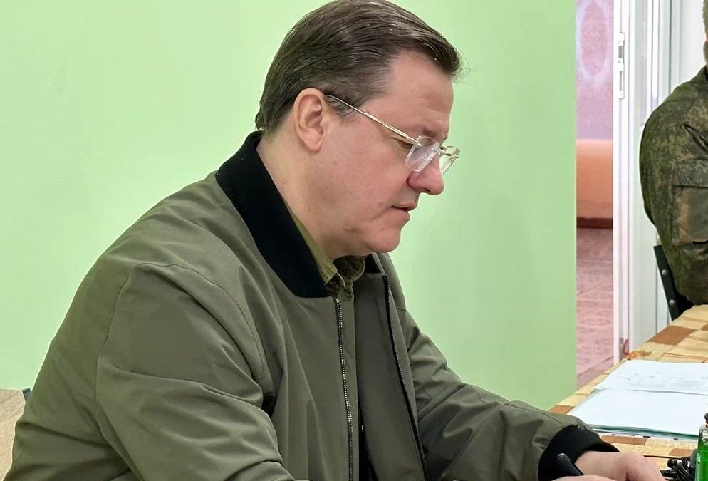 Самарский губернатор провел личный прием земляков-участников СВО в Запорожье