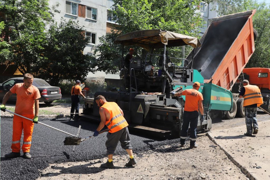 В Самаре ремонтируют улицу Липяговскую