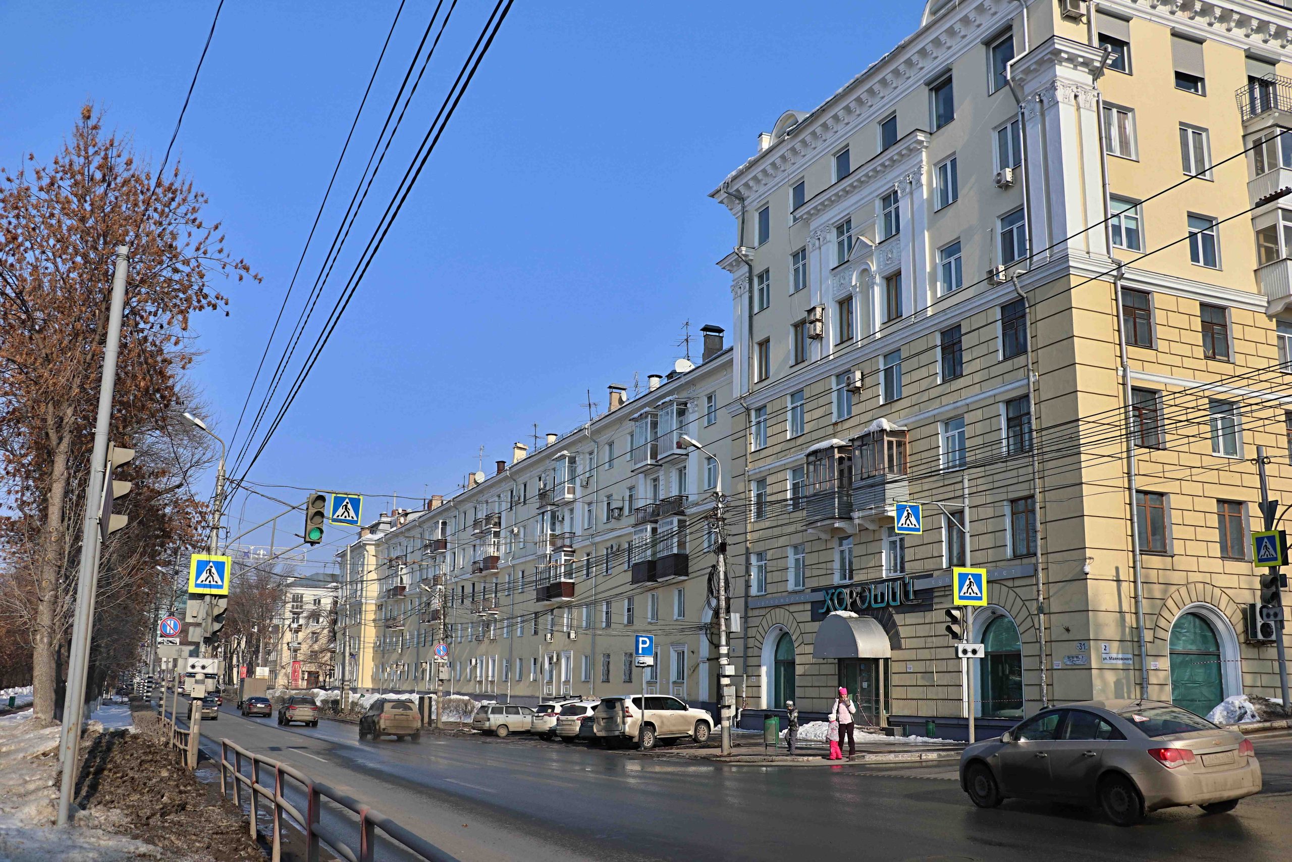 На участке Волжского проспекта в Самаре введут ограничения на остановку и парковку транспорта