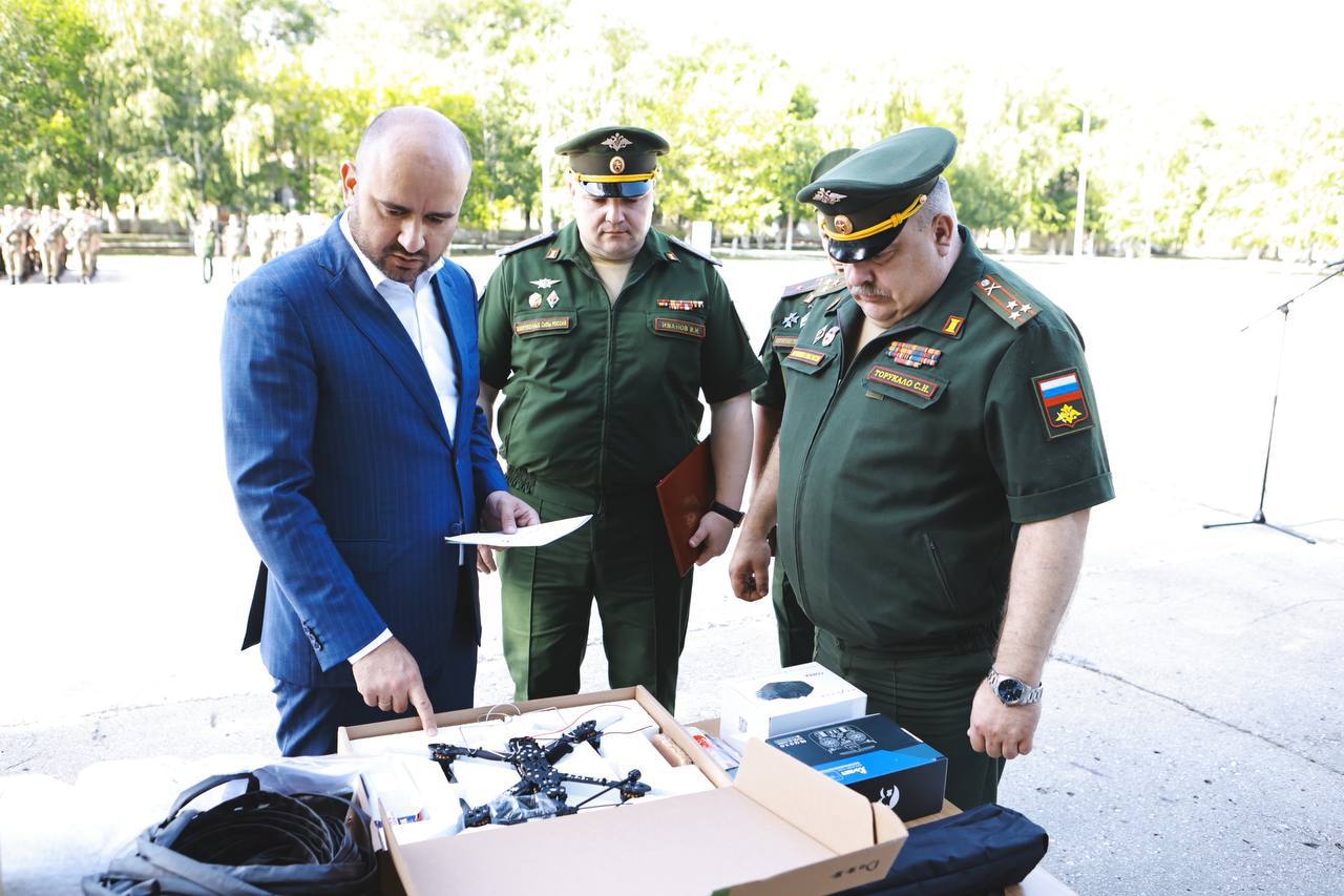 Правительство Самарской области передало участникам СВО беспилотники