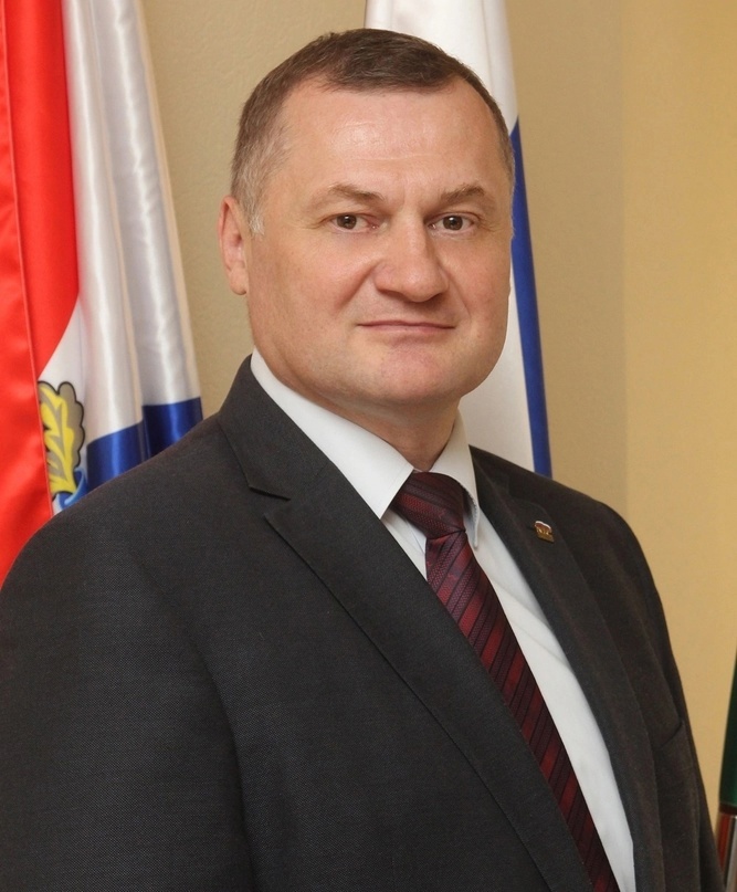 Глава Кошкинского района ушел в отставку