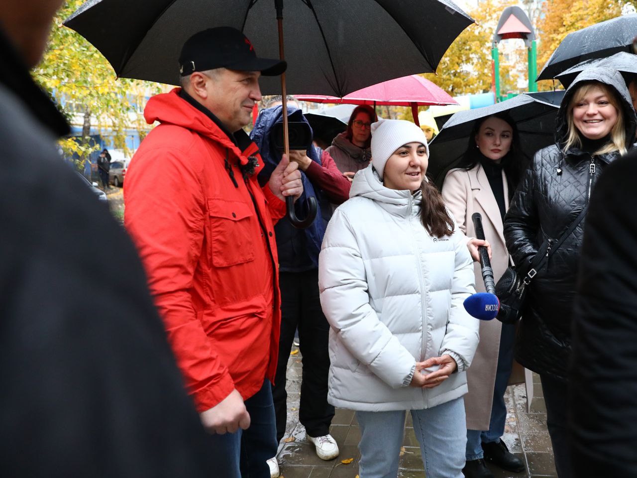 Иван Носков оценил благоустройство двора дома по Московскому шоссе