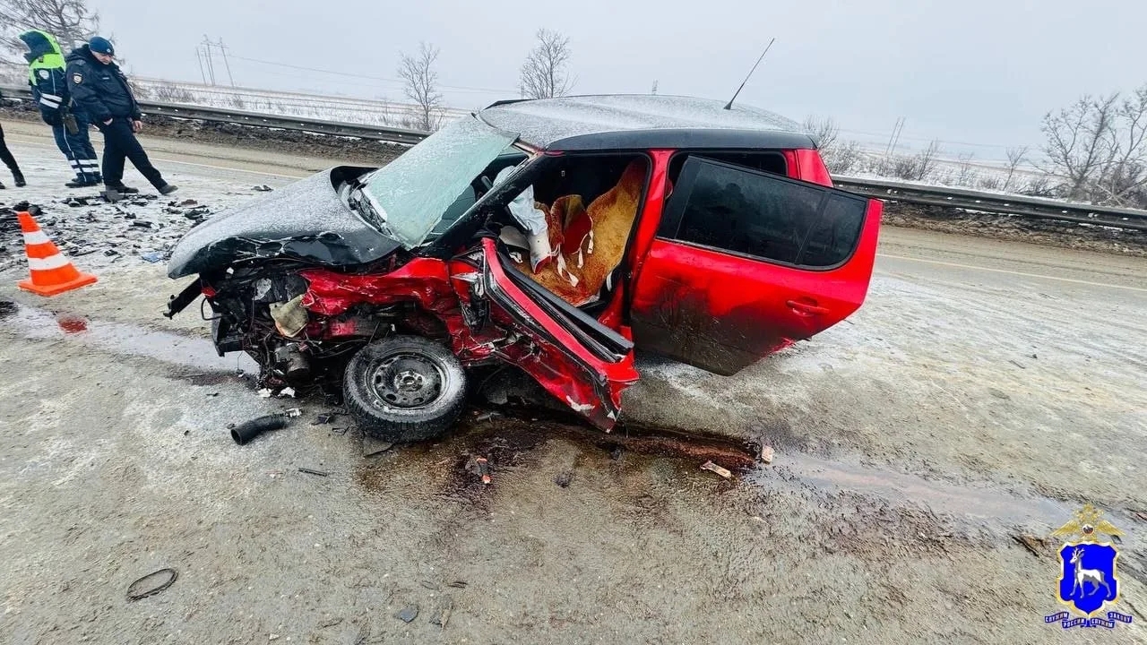 Пять человек получили травмы в ДТП на трассе М-5 в Самарской области Пять человек получили травмы в ДТП на трассе М-5 в Самарской области