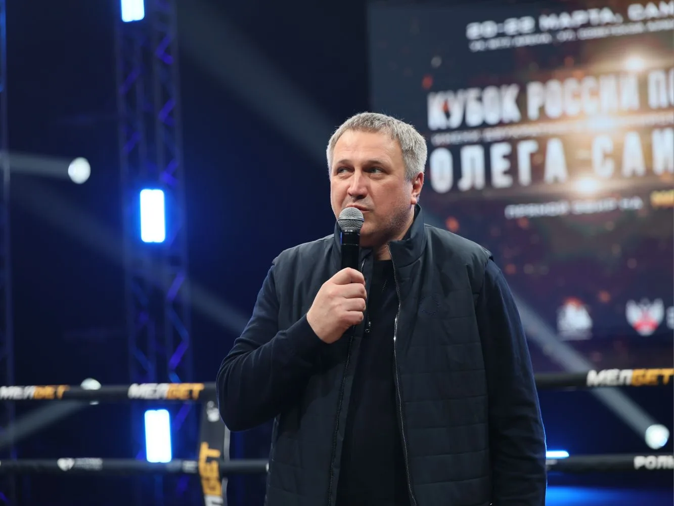 Мэр Самары поздравил самарского боксера с серебром на Кубке России